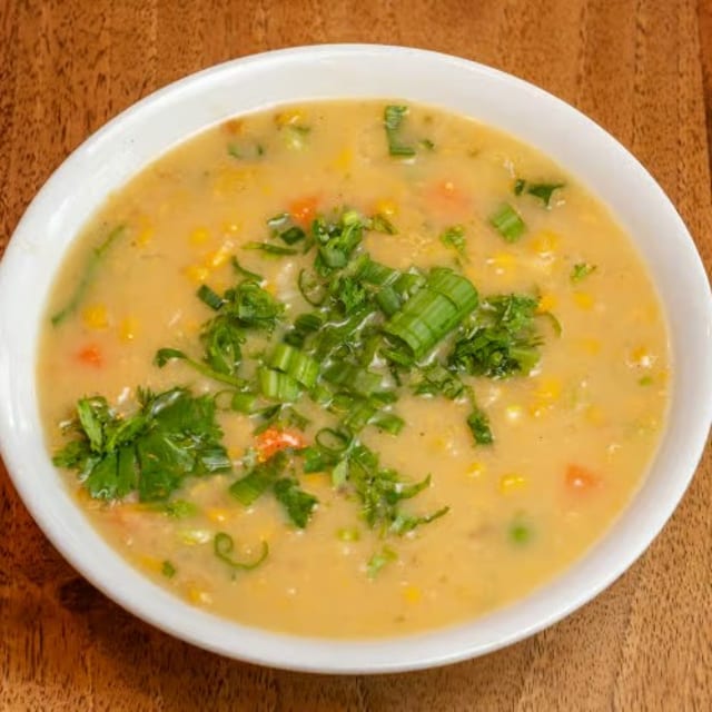 Sweet Corn Soup (Veg / Chicken).